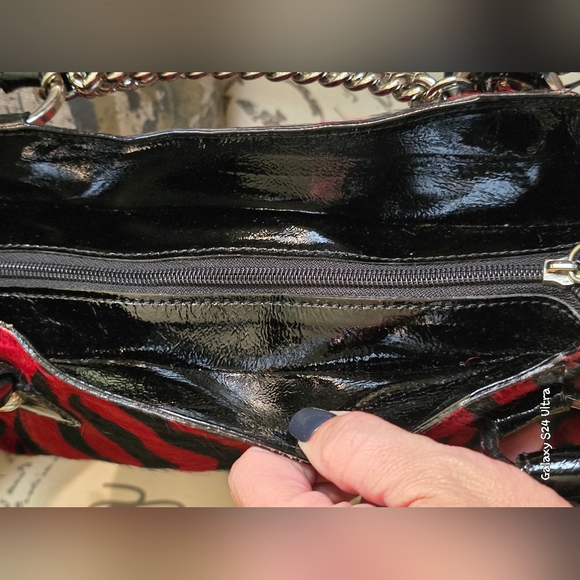 Roberta Gandolfi Animal Zebra Calf Hair/ Patent Leather Shoulder Bag EUC w Charm - Picture 13 of 17